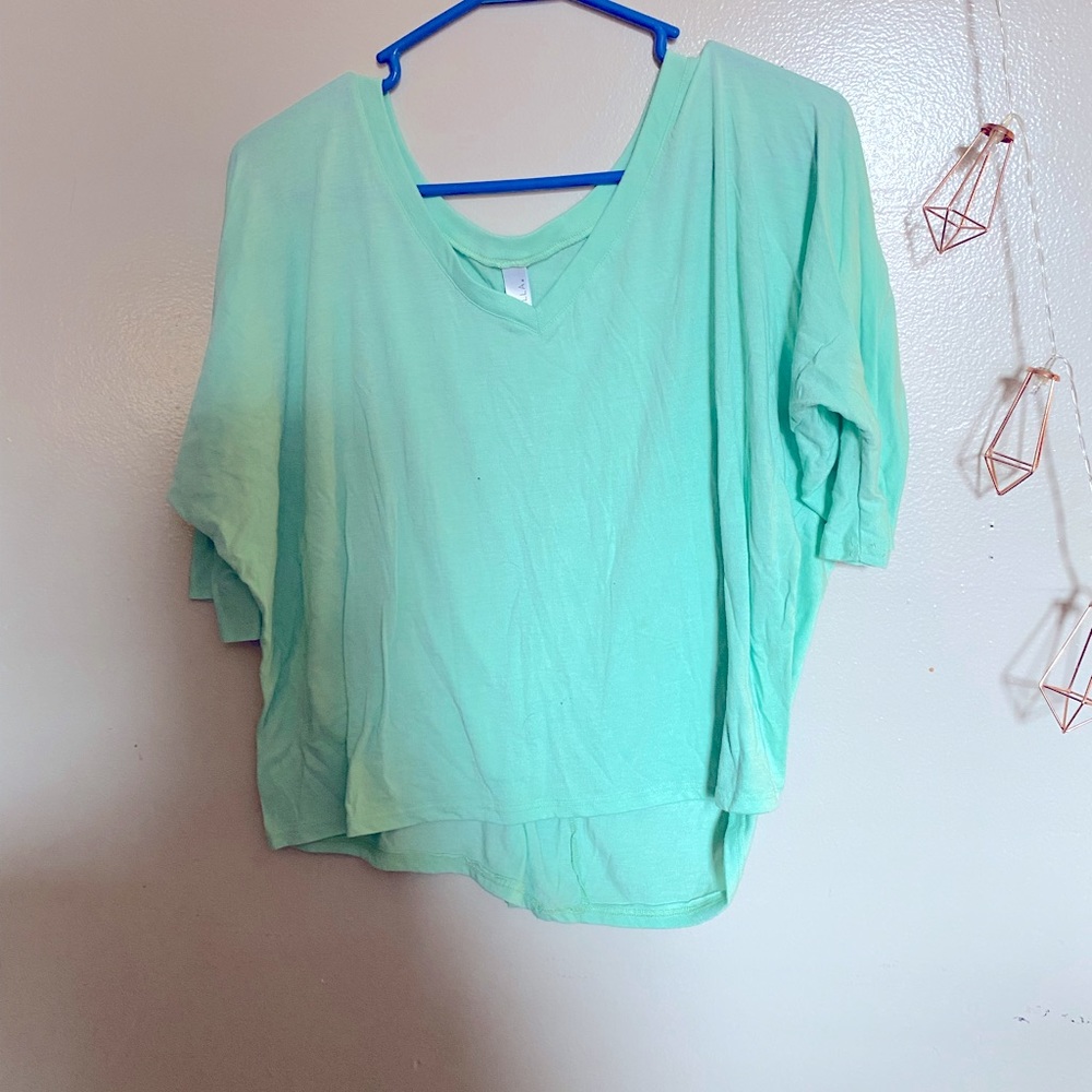Flowy tee, turquoise.